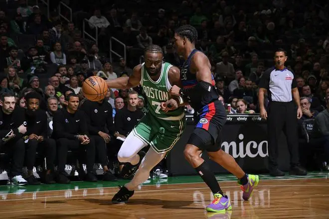 曼城3比0战胜水晶宫迎五连胜 哈兰德梅开二度福登建功