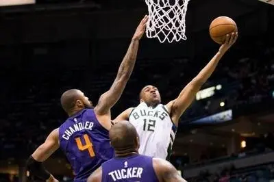 湖人击败猛龙终结连败 八村塁三分绝杀终结詹姆斯纪录