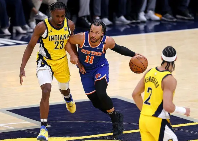 详细阅读:凯尔特人东决G3首节落后20分 塔图姆布朗状态低迷引热议 凯尔特人东决G3首节落后20分 塔图姆布朗状态低迷引热议