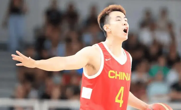 高诗岩转会山东男篮引发热议,赵继伟与辽宁队完成四年续约