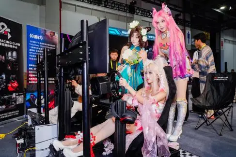 杭州亚运会电竞项目Aew总决赛落幕 吸引2万观众现场观赛