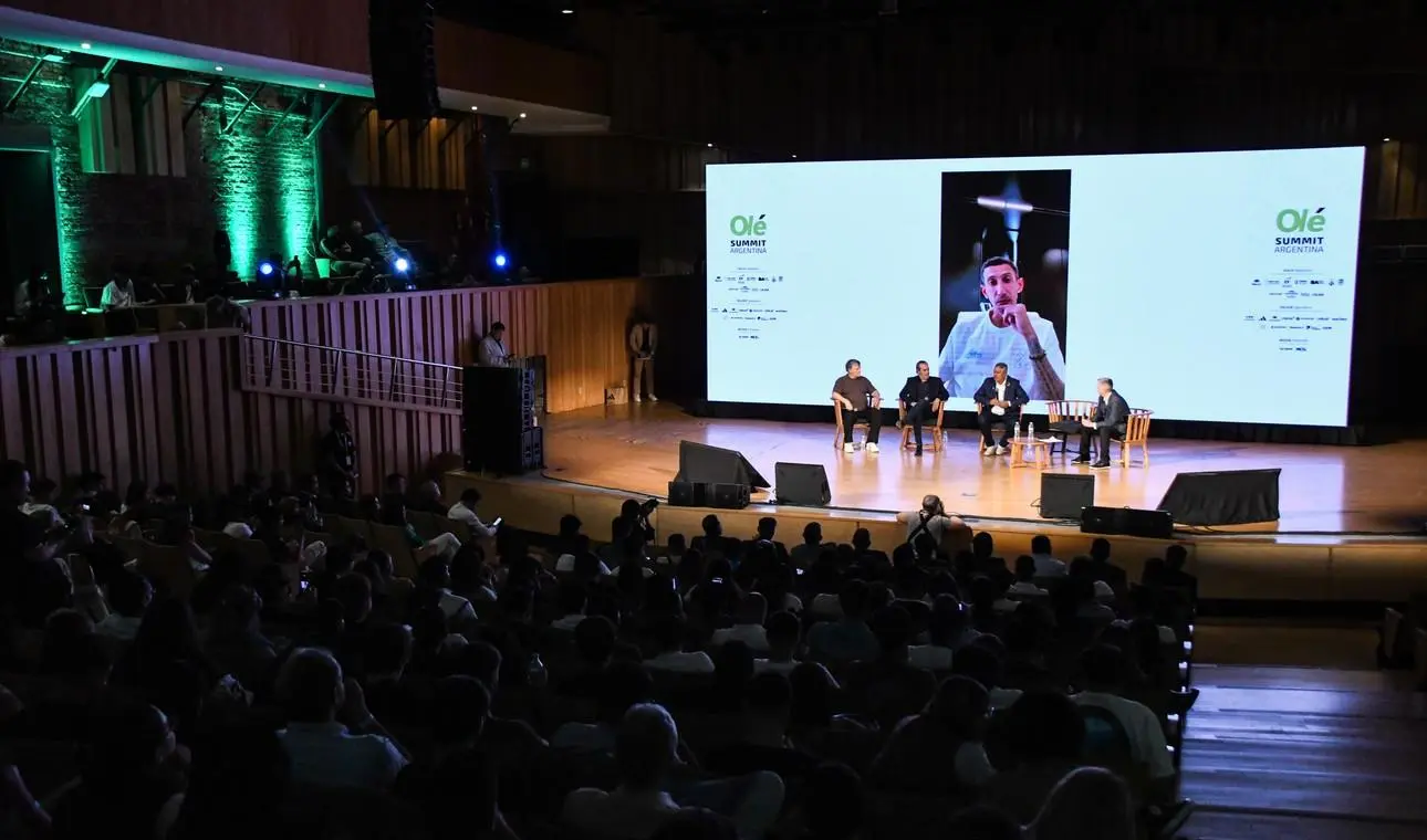 详细阅读:阿根廷世界杯夺冠后:迪马利亚谈生活变化与更衣室温情 阿根廷世界杯夺冠后:迪马利亚谈生活变化与更衣室温情