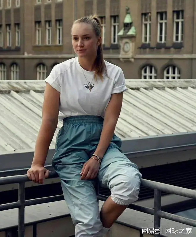 哈萨克斯坦网协澄清莱巴金娜双国籍传闻,前球员称男子选手实力远超女子前十