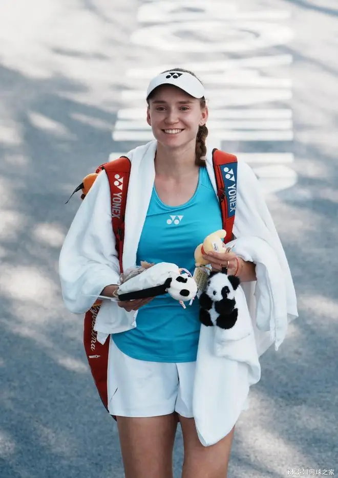 郑钦文与莱巴金娜将在墨尔本进行澳网表演赛备战新赛季